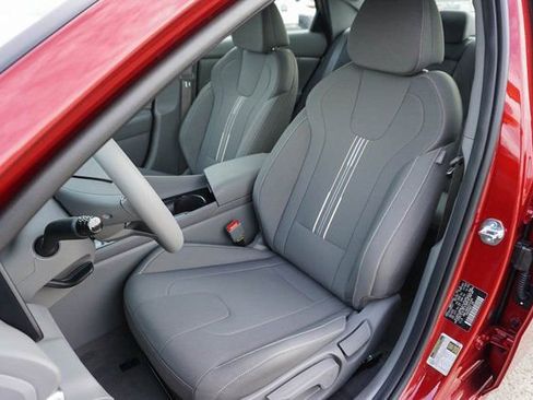 New 2026 Hyundai Elantra SEL Sport Premium FWD image 13
