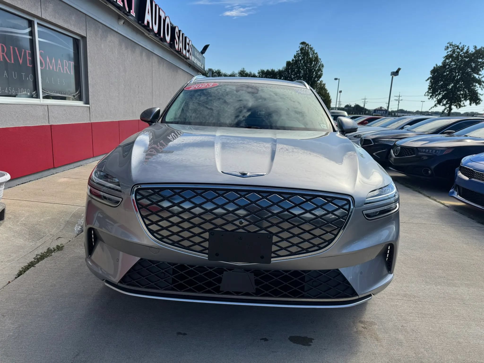 Used 2023 Genesis Electrified GV70 AWD/4WD image 2