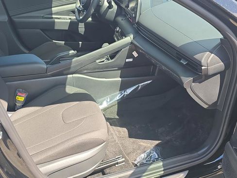 New 2026 Hyundai Elantra Sport FWD image 12