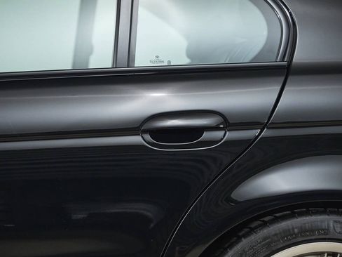 Used 2003 BMW M5 RWD image 34