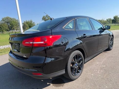 Used 2016 Ford Focus SE FWD image 7