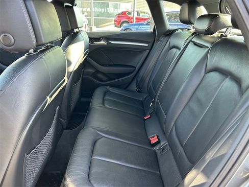 Used 2017 Audi A3 e-tron Premium image 17