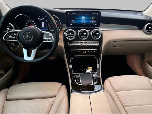 Certified 2022 Mercedes-Benz GLC 300 image 16