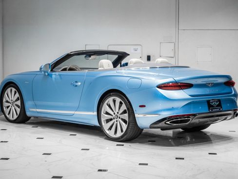 New 2026 Bentley Continental GTC AWD/4WD image 3
