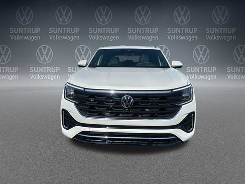Used 2026 Volkswagen Atlas Cross Sport SEL Premium R-Line AWD/4WD image 8