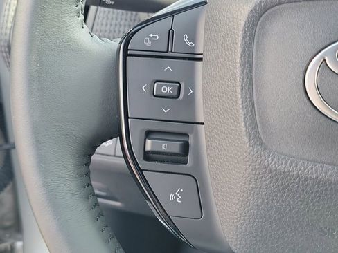 Used 2024 Toyota bZ4X Limited image 31