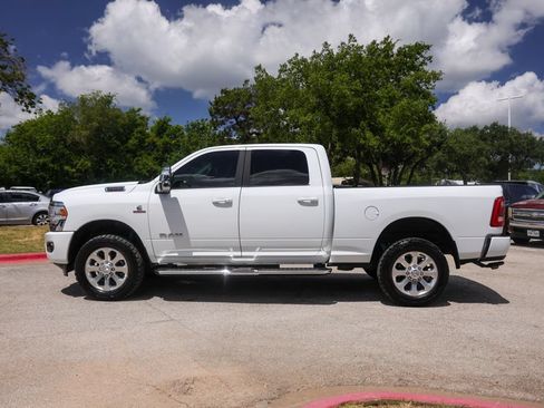 Used 2023 RAM 2500 Laramie AWD/4WD image 5