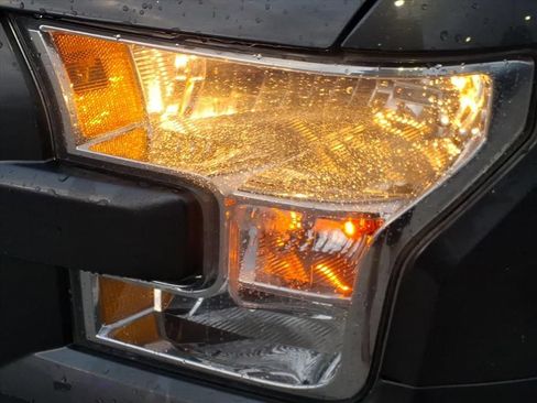 Used 2015 Ford F150 2WD SuperCrew image 4