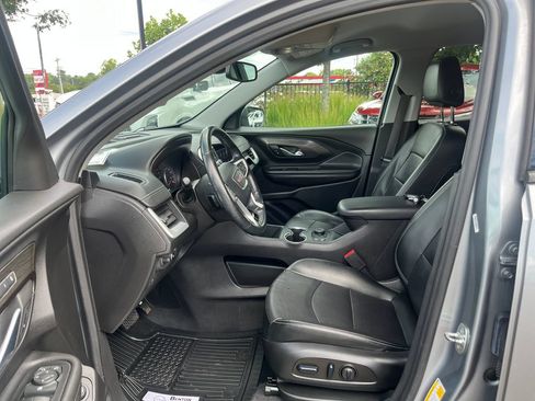 Used 2023 GMC Terrain SLT AWD/4WD image 9