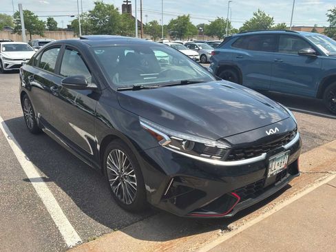 Used 2022 Kia Forte GT-Line w/ GT-Line Premium Package FWD image 2