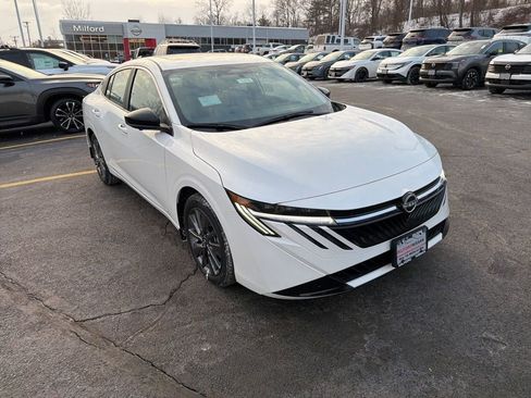 New 2026 Nissan Sentra SL w/ Floor Mat Package FWD image 9