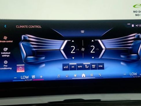 Used 2024 BMW i5 eDrive40i w/ Executive Package RWD image 58