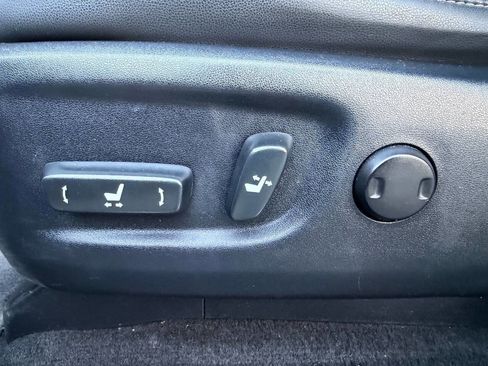 Used 2015 Lexus GX 460 image 16