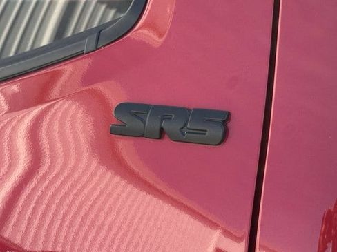 Used 2022 Toyota Tacoma SR5 RWD image 10