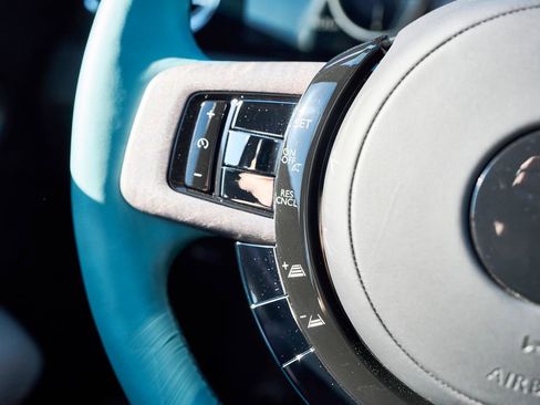 Used 2025 Rolls-Royce Ghost AWD/4WD image 63
