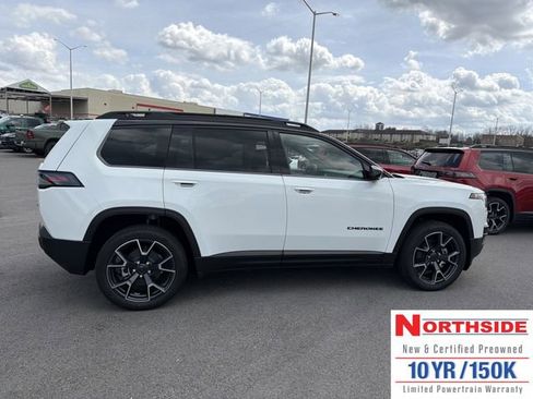 New 2026 Jeep Cherokee Overland w/ Trailer Tow Group AWD/4WD image 5