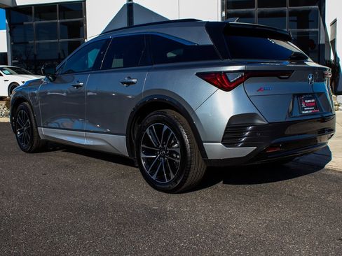 Used 2024 Acura ZDX A-Spec image 4