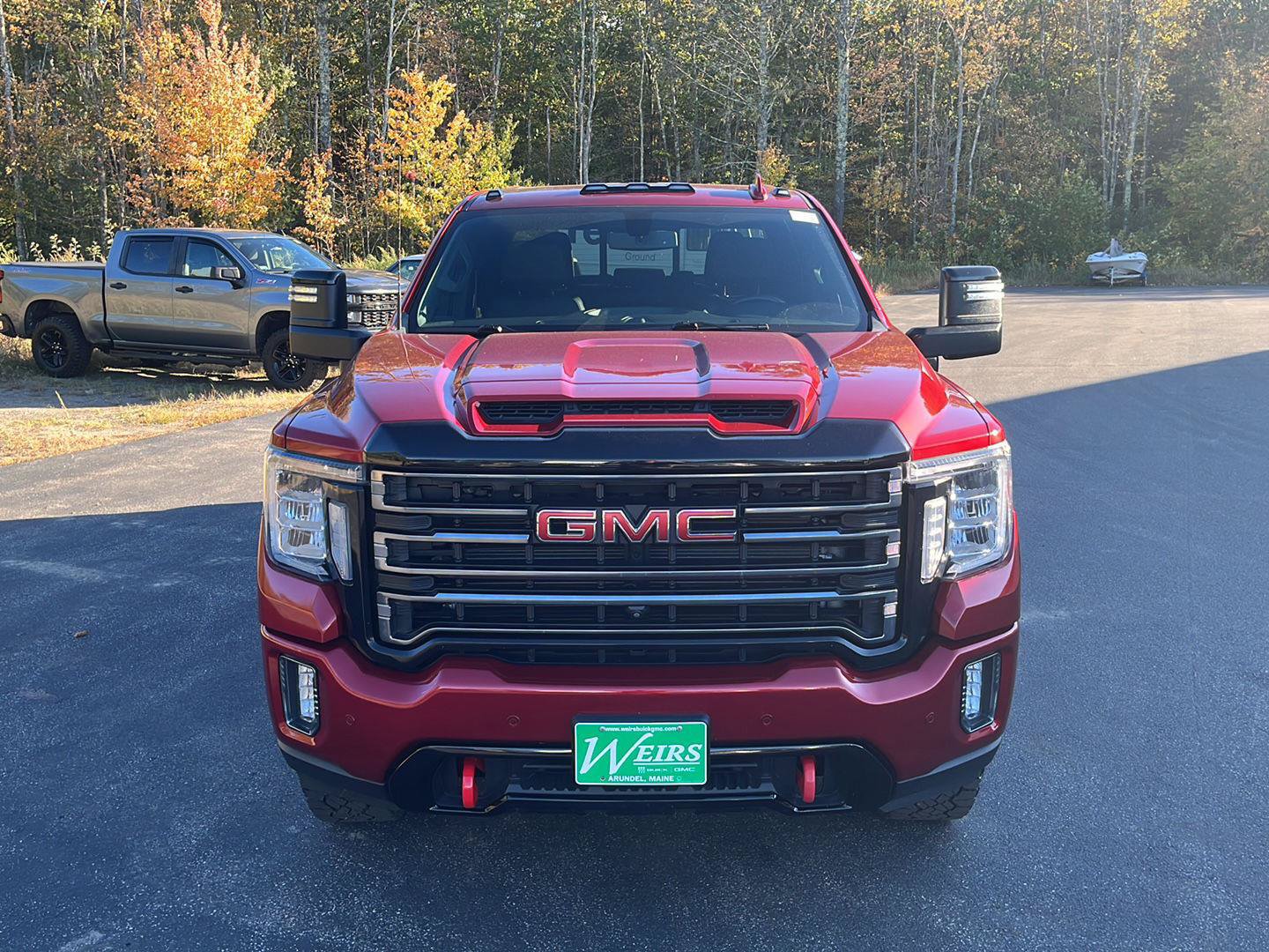 Used 2022 GMC Sierra 2500 AT4 w/ AT4 Preferred Package AWD/4WD image 9