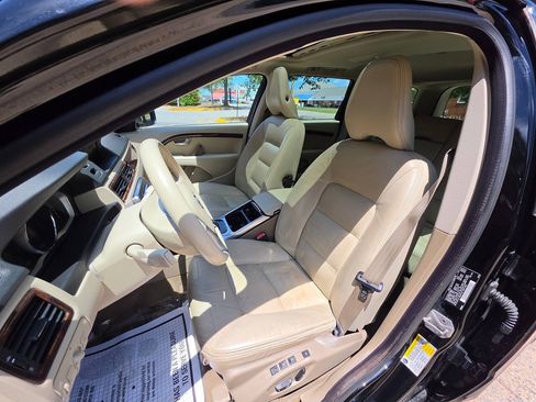 Used 2014 Volvo XC70 3.2 FWD image 10