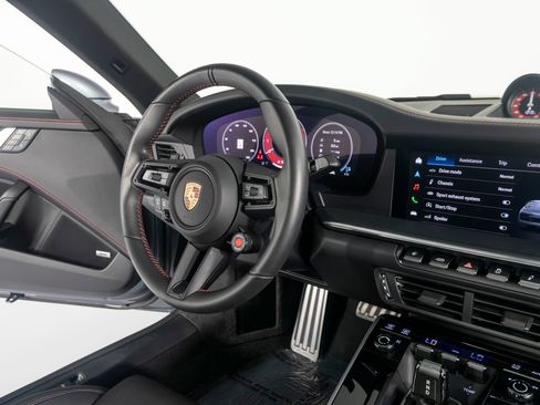Certified 2026 Porsche 911 Carrera 4S AWD/4WD image 36