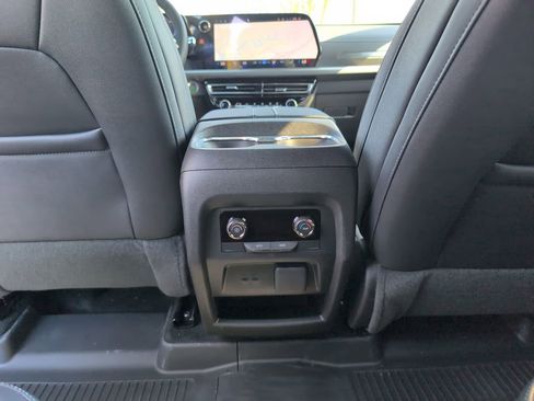 New 2026 Chevrolet Traverse LT w/ Driver Confidence Package image 31