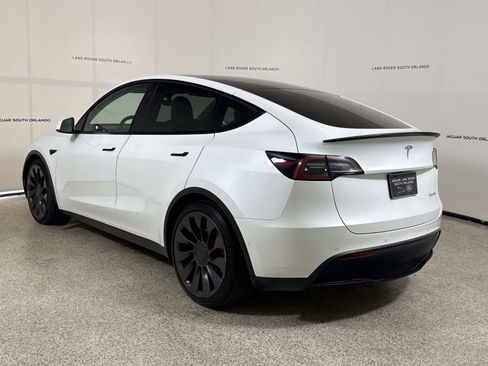 Used 2022 Tesla Model Y Performance AWD/4WD image 3