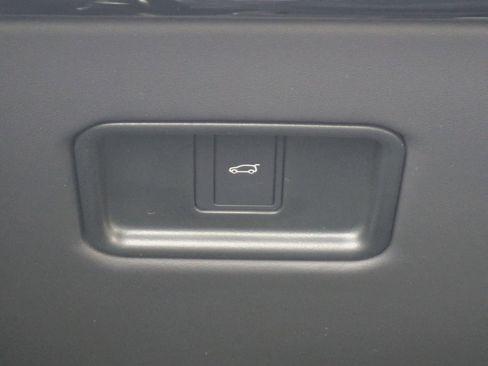 New 2026 Land Rover Range Rover Sport SE image 16