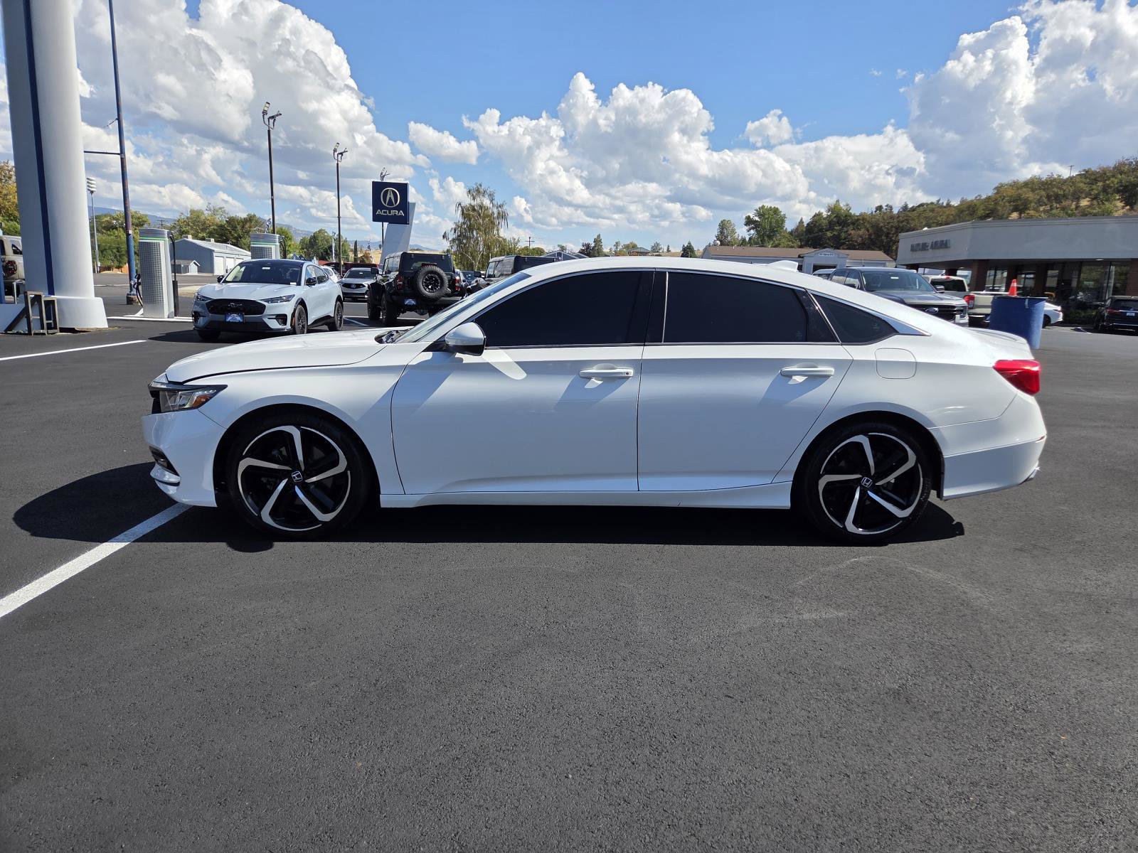 Used 2019 Honda Accord Sport image 8