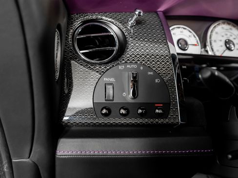 Used 2020 Rolls-Royce Wraith RWD image 46