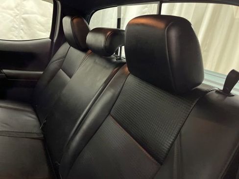 Used 2019 Toyota Tacoma TRD Sport AWD/4WD image 28