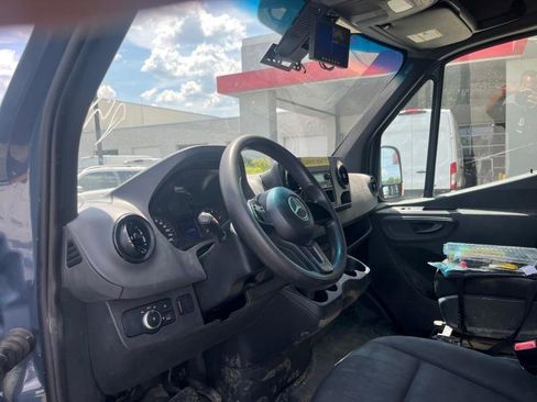 Used 2019 Mercedes-Benz Sprinter 170 image 14