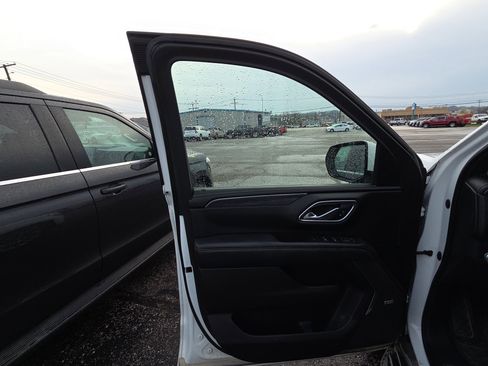 Used 2021 GMC Yukon SLT w/ SLT Luxury Plus Package image 7