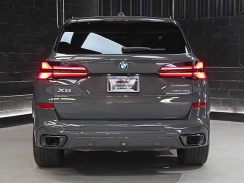 Used 2025 BMW X5 xDrive40i w/ M Sport Package AWD/4WD image 12