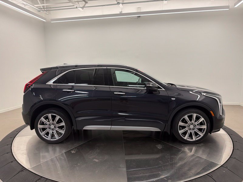 Used 2023 Cadillac XT4 Premium Luxury AWD/4WD image 2