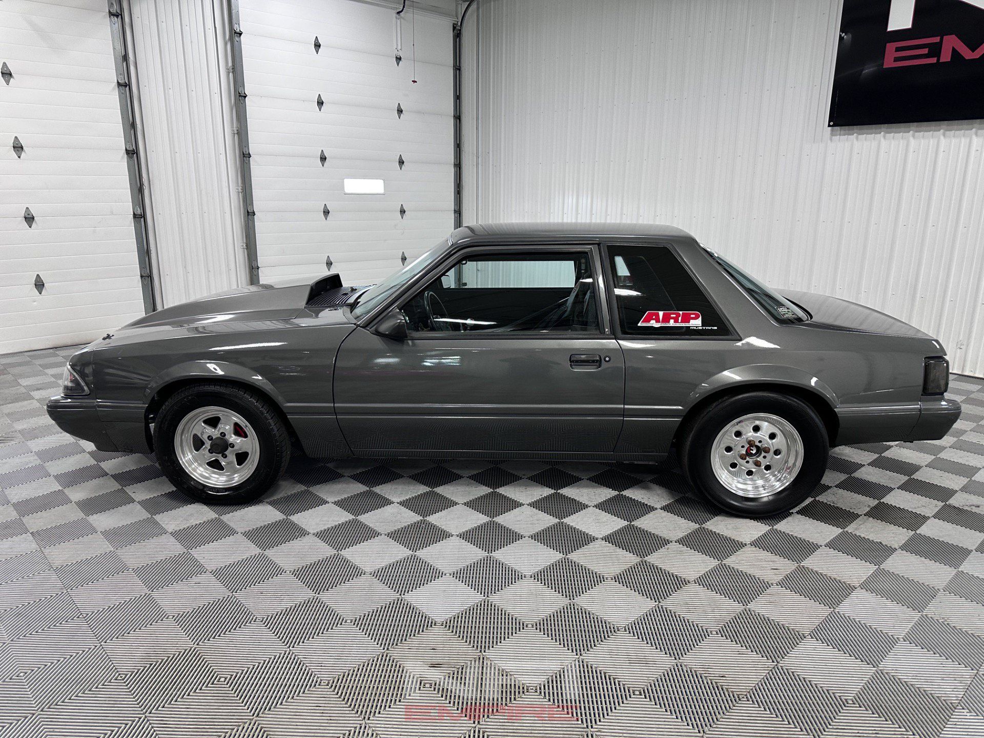 Used 1988 Ford Mustang LX RWD image 2