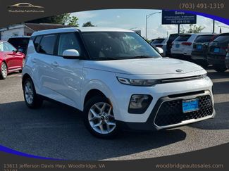 Used 2020 Kia Soul S image 1