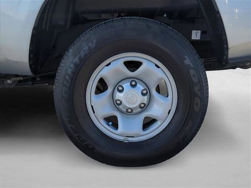 Used 2022 Toyota Tacoma SR image 9