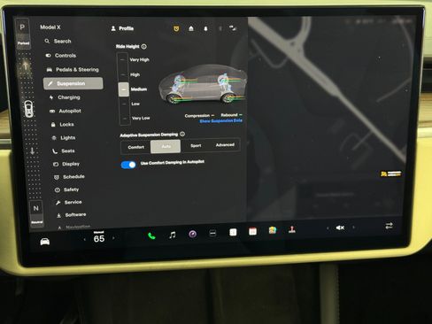 Used 2023 Tesla Model X Standard Range image 27