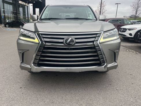 Used 2018 Lexus LX 570 4WD w/ Luxury Package image 2