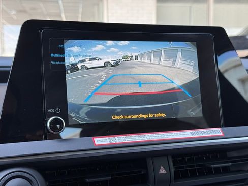 New 2025 Toyota Prius XLE image 23