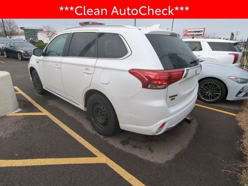 Used 2018 Mitsubishi Outlander SEL image 4