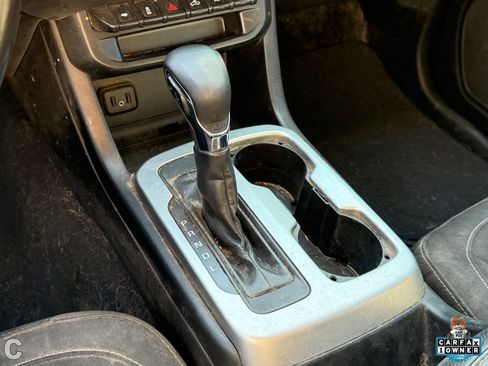 Used 2022 Chevrolet Colorado LT w/ Safety Package RWD image 20