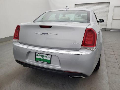 Used 2019 Chrysler 300 Touring L w/ Quick Order Package 22F RWD image 7