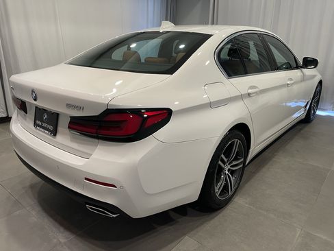 Certified 2023 BMW 530i xDrive w/ Convenience Package AWD/4WD image 6