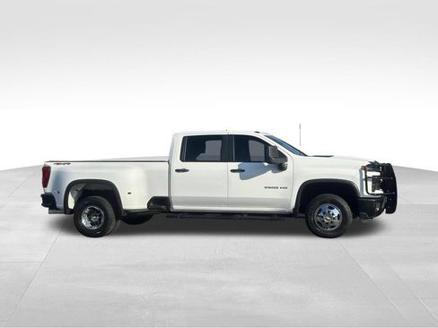 Used 2024 Chevrolet Silverado 3500 W/T AWD/4WD image 12