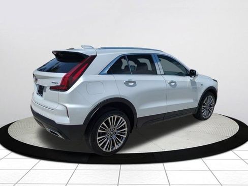 Used 2024 Cadillac XT4 Premium Luxury w/ Active Safety Package FWD image 3