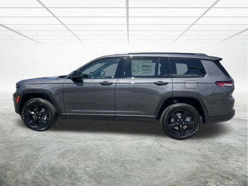 New 2025 Jeep Grand Cherokee L Altitude image 7