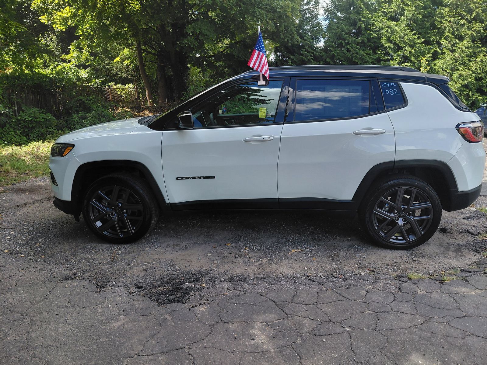 Used 2026 Jeep Compass Limited AWD/4WD image 27