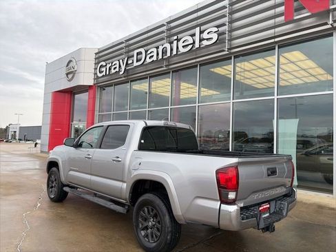 Used 2020 Toyota Tacoma SR5 image 2