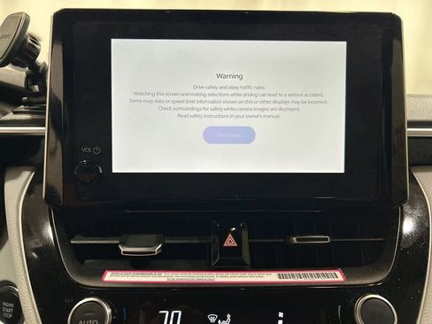 Used 2024 Toyota Corolla SE image 29